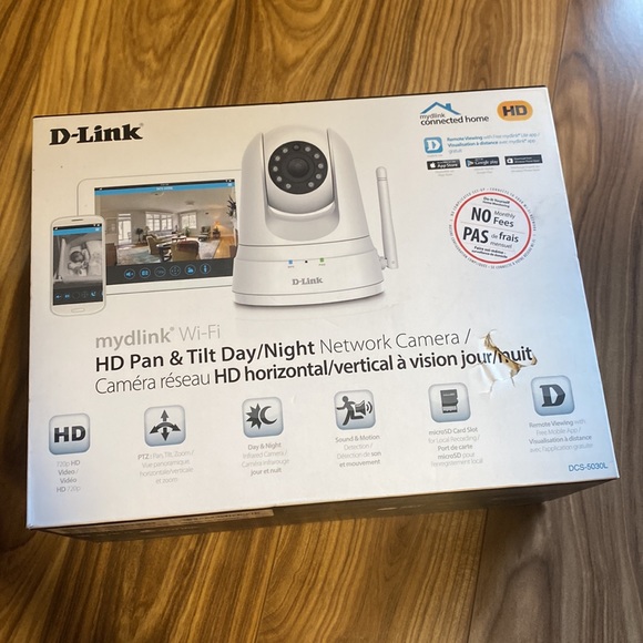 D-LINK Wireless N HD Day/Night Pan/Tilt Network Camera microSD Slot Store Camera - Picture 7 of 9